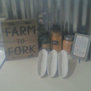 (3) Lillian Vernon Corn Dishes